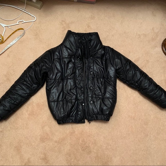 BLACK PUFFER COAT SHORT - Picture 6 of 14